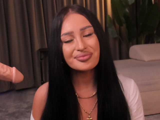 EmeraldKat's BongaCams show and profile