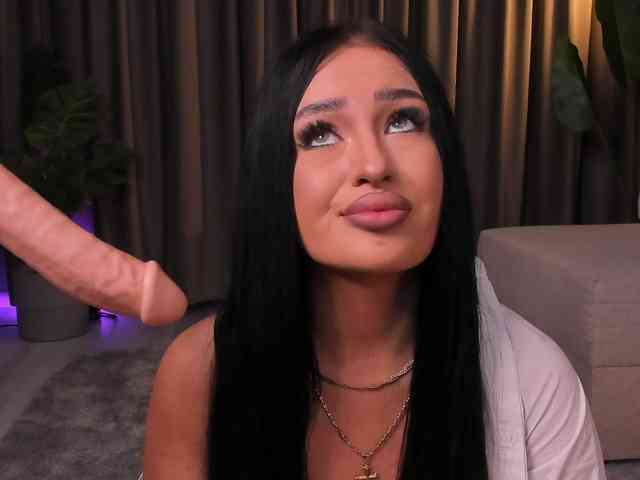 EmeraldKat Live Webcam on BongaCams