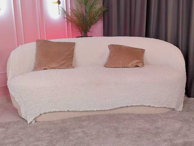 SilverEyesz's BongaCams show and profile