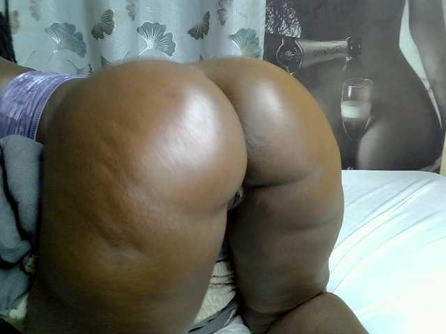 Hailey88's BongaCams show and profile