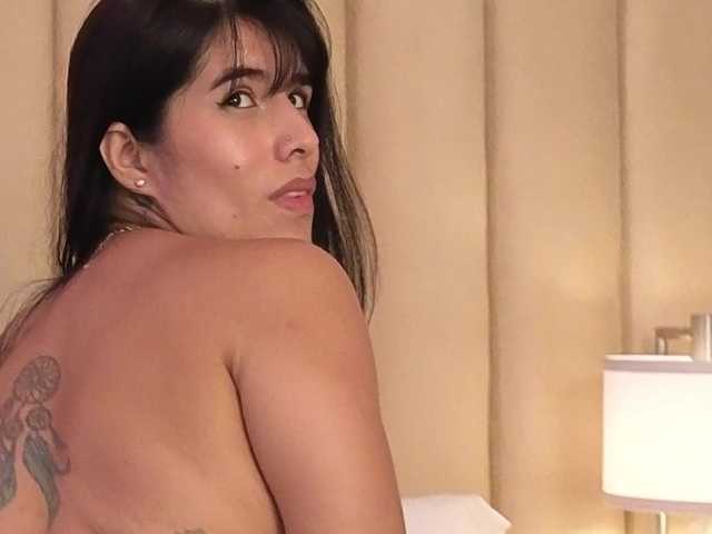 IsisVelvet's BongaCams show and profile