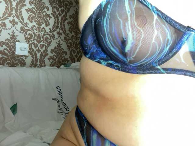 Viola18a's BongaCams show and profile