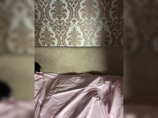 Viola18a's BongaCams show and profile