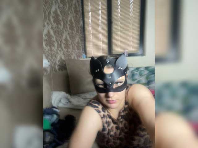 Viola18a's BongaCams show and profile