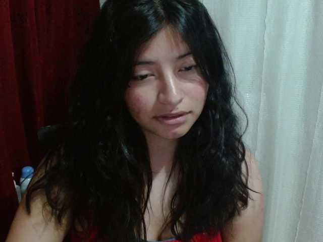 saralo Live Cam on BongaCams