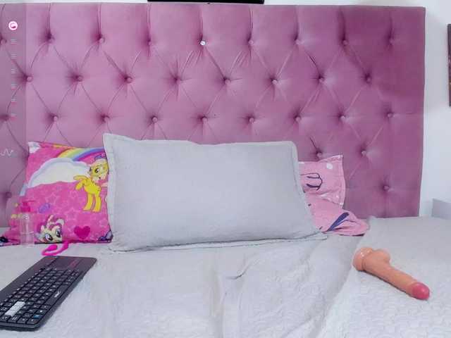 Natasha-wishx's BongaCams show and profile