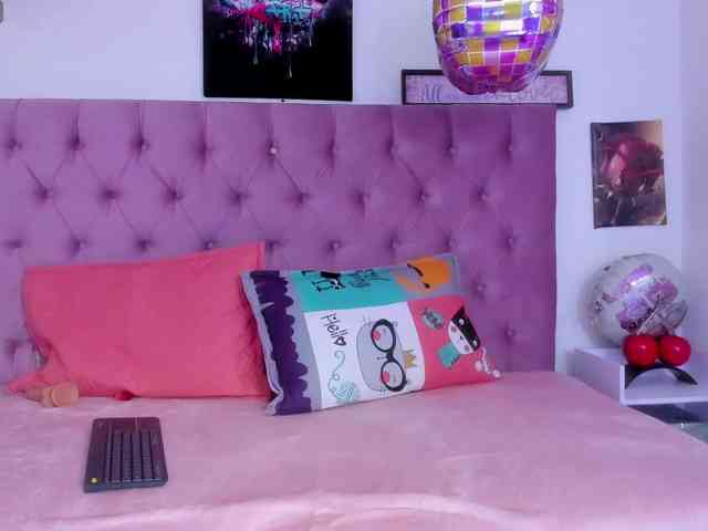 Natasha-wishx webcam