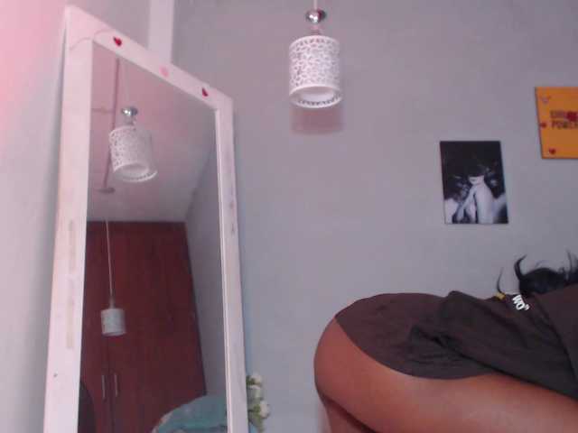 arianna-rossi's BongaCams show and profile