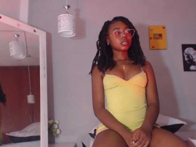 arianna-rossi's BongaCams show and profile