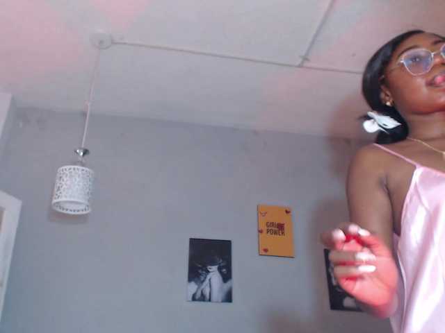 arianna-rossi's BongaCams show and profile