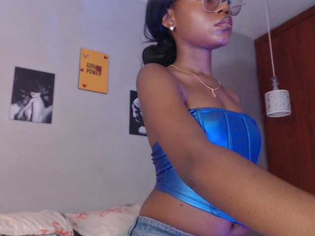 arianna-rossi's BongaCams show and profile