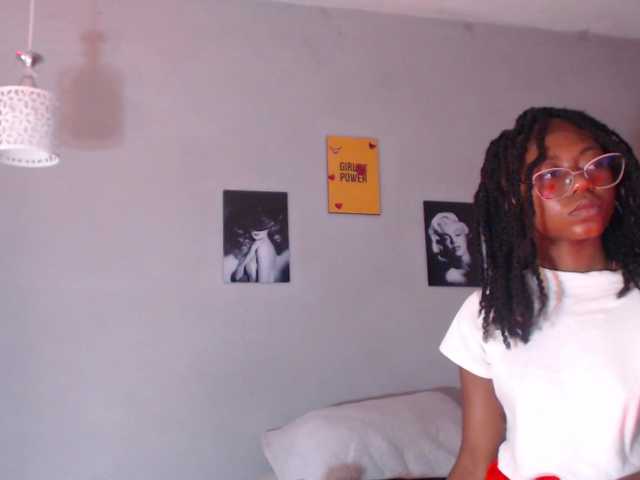 arianna-rossi's BongaCams show and profile