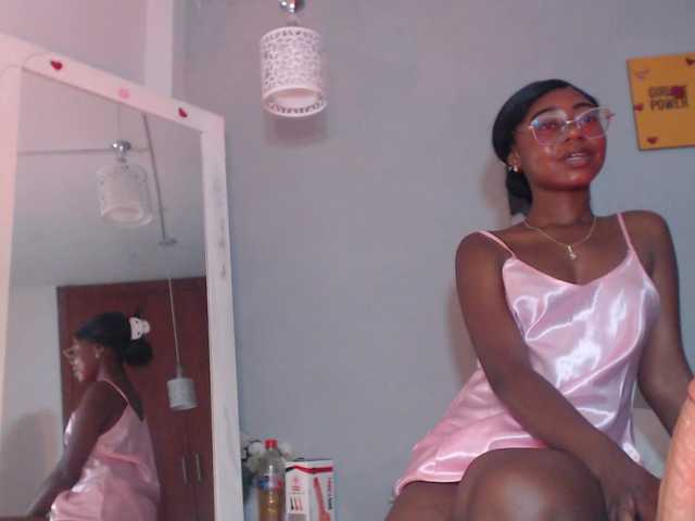 arianna-rossi's BongaCams show and profile