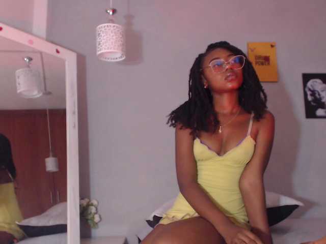 arianna-rossi's BongaCams show and profile