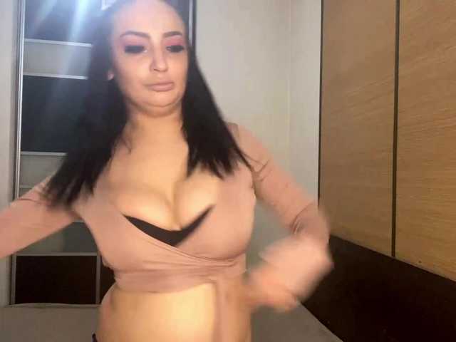 ItsOlivia's BongaCams show and profile