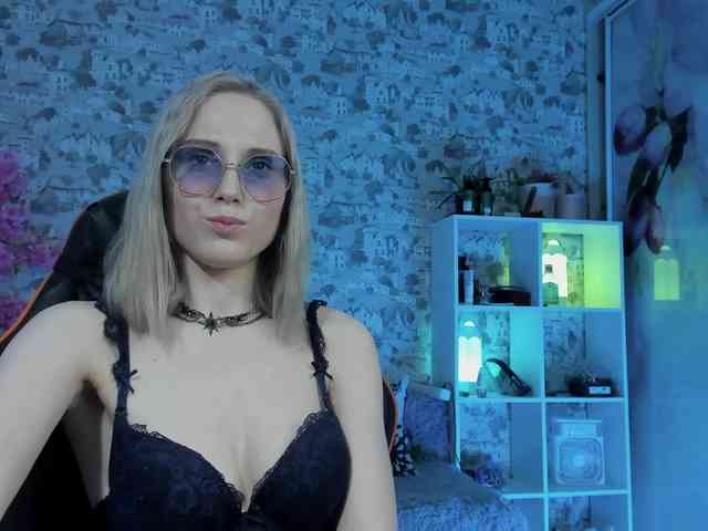 GinaGinaLove Live Webcam on BongaCams