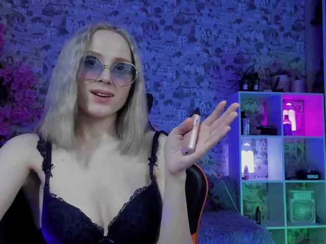 webcam hot GinaGinaLove