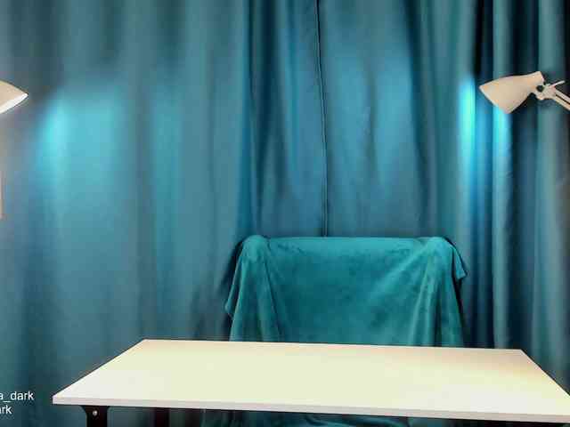 aliska-dark Live Webcam on BongaCams