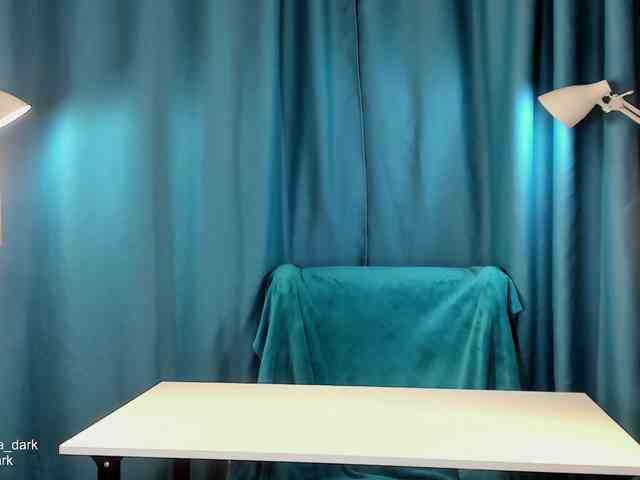 aliska-dark Live Webcam on BongaCams