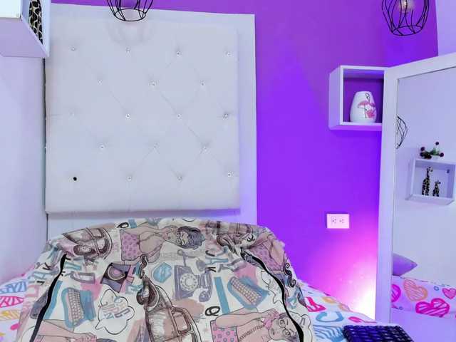 Curly-temptation's BongaCams show and profile