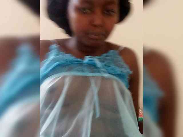 Innocent-Slut webcam