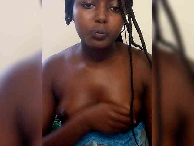 Innocent-Slut webcam