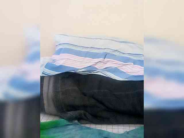 Innocent-Slut webcam