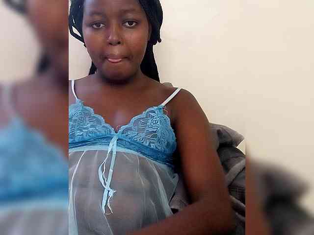 Innocent-Slut webcam