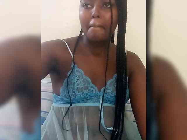 Innocent-Slut webcam