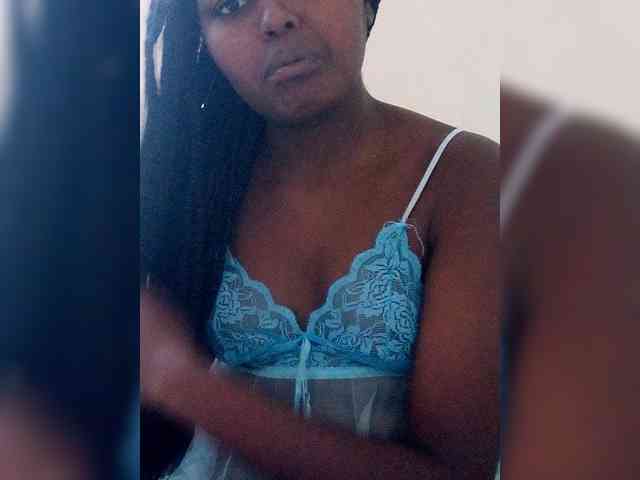 Innocent-Slut webcam