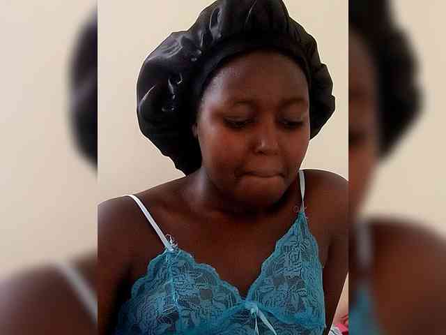 Innocent-Slut webcam