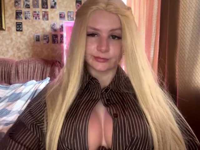 GloryReker Live Cam on BongaCams