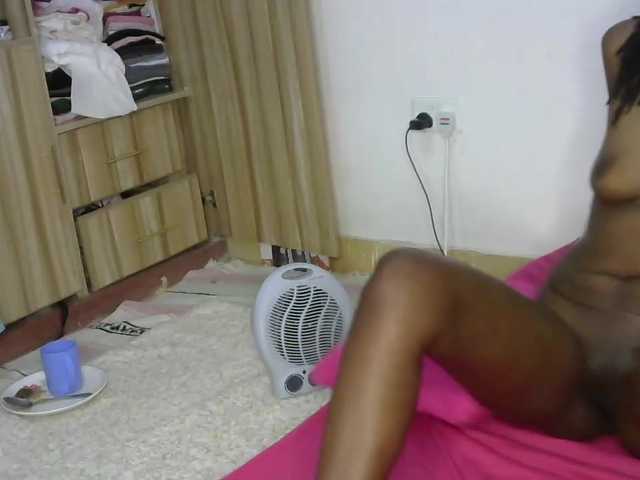 cherry96's BongaCams show and profile