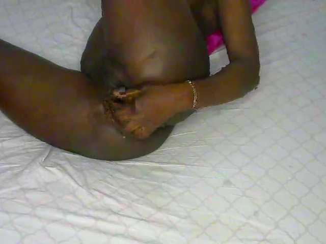 cherry96's BongaCams show and profile