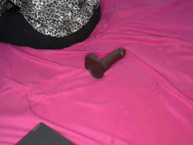 cherry96's BongaCams show and profile