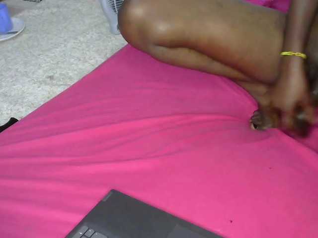 cherry96's BongaCams show and profile