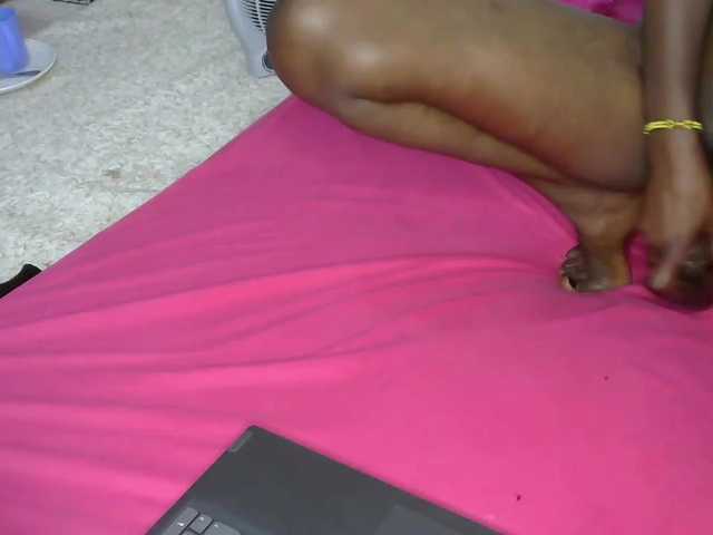 cherry96's BongaCams show and profile