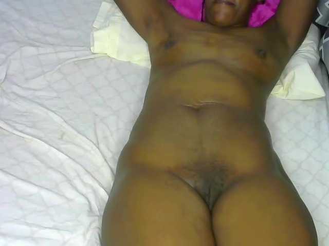 cherry96's BongaCams show and profile