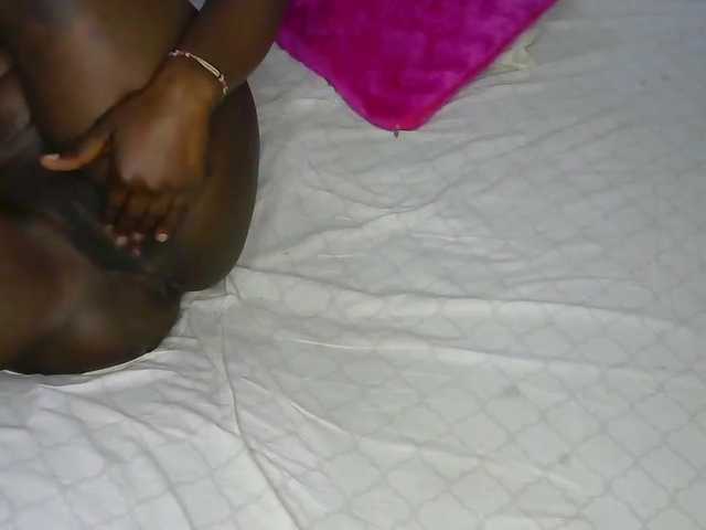 cherry96's BongaCams show and profile