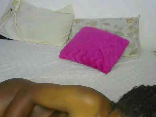 cherry96 Live Webcam on BongaCams