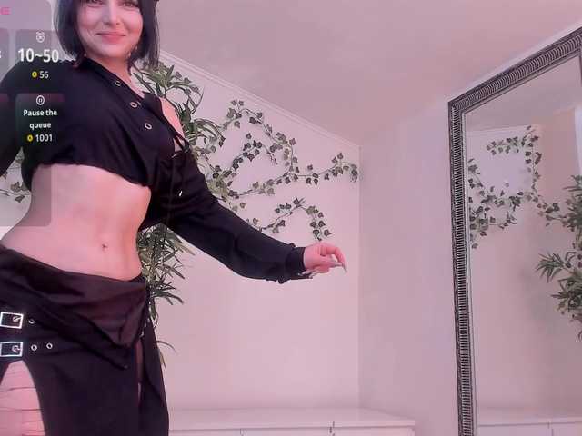 mira0-0's BongaCams show and profile