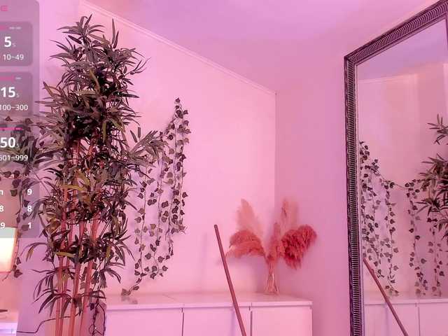 mira0-0's BongaCams show and profile