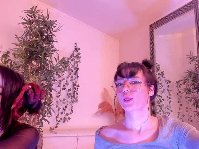 mira0-0's BongaCams profile