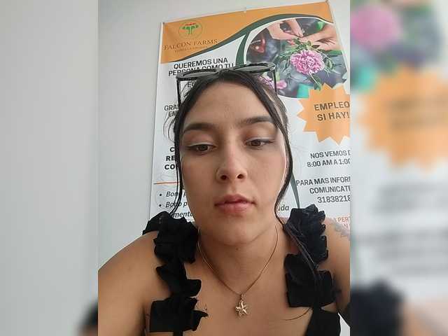 Ashly-7's BongaCams show and profile