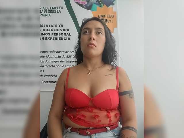 Ashly-7's BongaCams show and profile