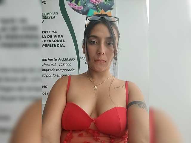 Ashly-7's BongaCams show and profile