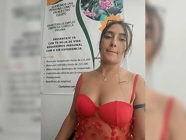 Ashly-7's BongaCams show and profile