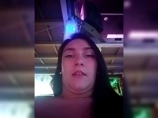 Ashly-7's BongaCams show and profile