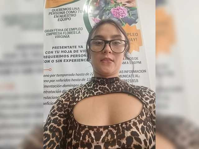 Ashly-7's BongaCams show and profile