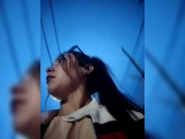 Ashly-7's BongaCams show and profile